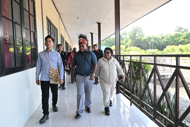Wamendagri Ribka Haluk Dampingi Wapres Gibran di Papua Barat
