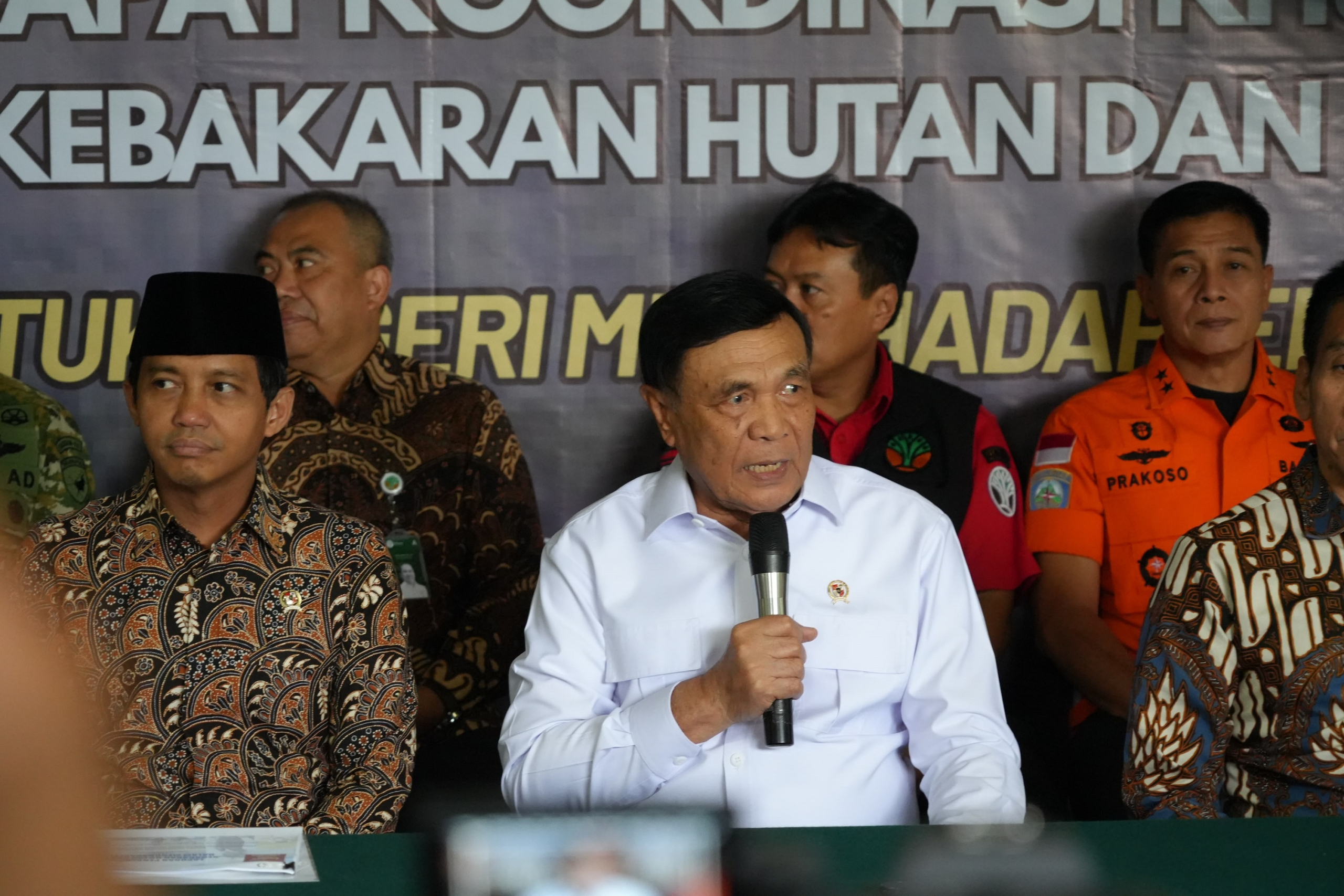 Menko Polkam Instruksikan Desk Karhutla Tingkatkan Kesiapsiagaan dan Pencegahan Ancaman El Nino