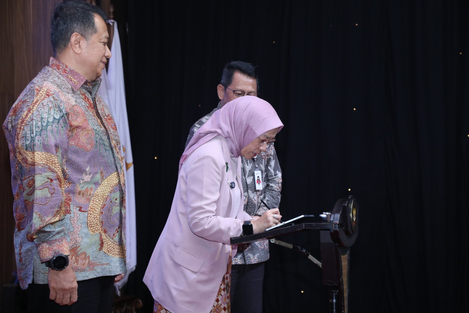 Menteri Rini: Masyarakat Membutuhkan Layanan yang Mudah dan Terintegrasi