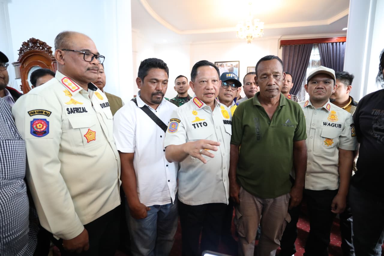 Menko Polkam Sampaikan Duka Cita Mendalam atas Gugurnya Tiga Personel Polri