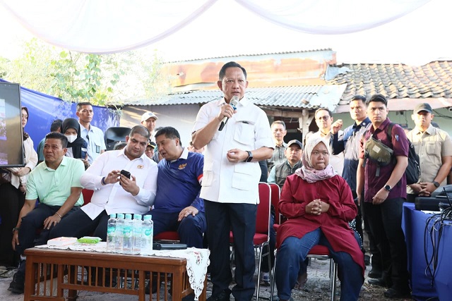 Mendagri Tito Karnavian Tinjau Program Perumahan Rakyat di Desa Cilampeni