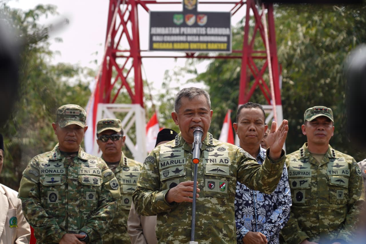 Laporkan Capaian TNI AD kepada Presiden, Kasad: 2.500 Jembatan dan 3.000 Titik Air Tuntas