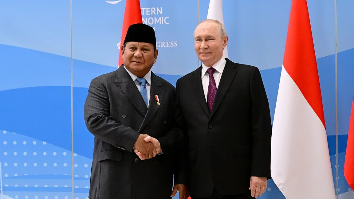 RI dan Rusia Saling Apresiasi Di Forum Ekonomi Timur ,Vladivostok