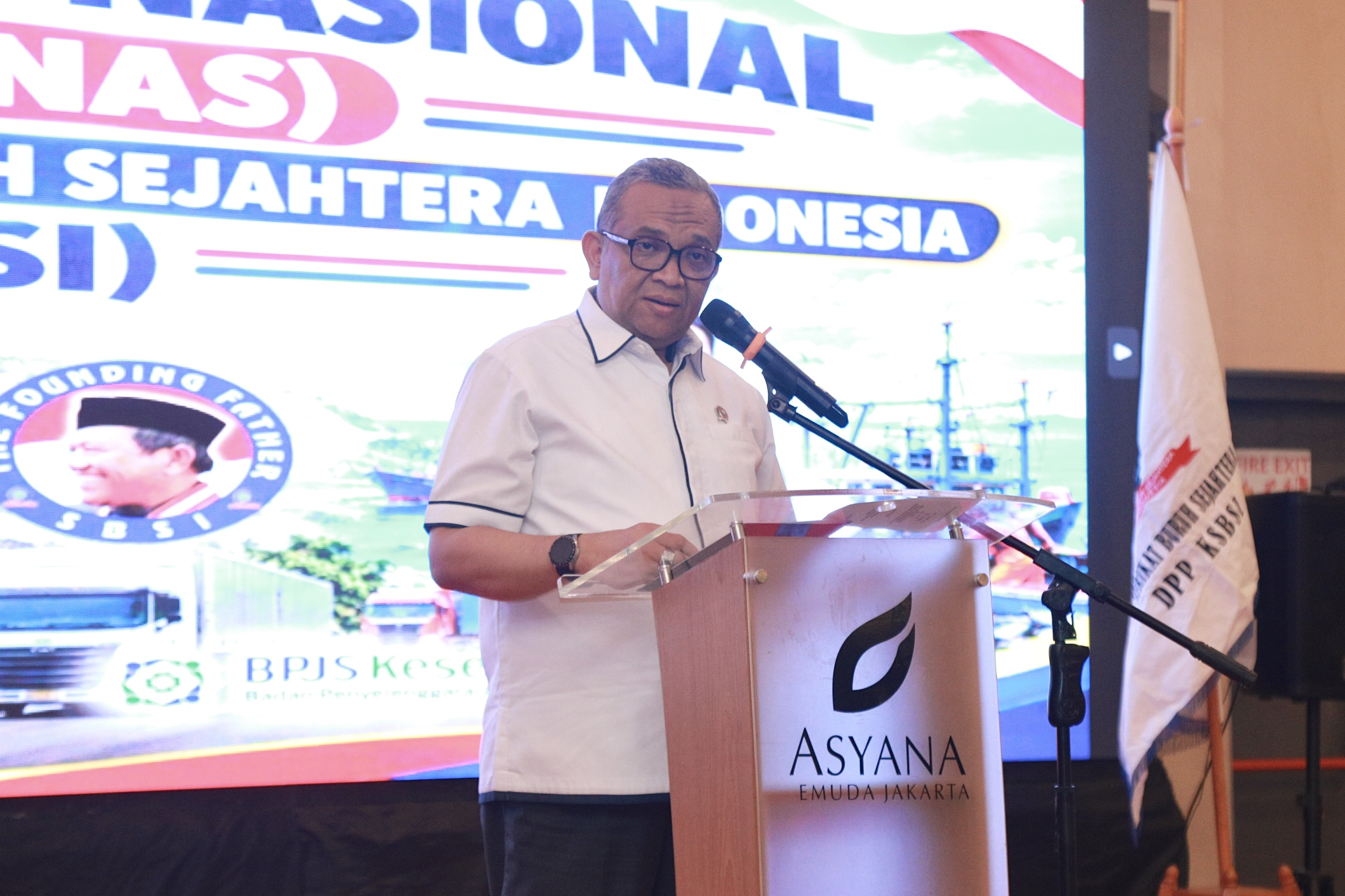 Menaker: Hakim Ad Hoc PHI Jaga Kepastian Hukum