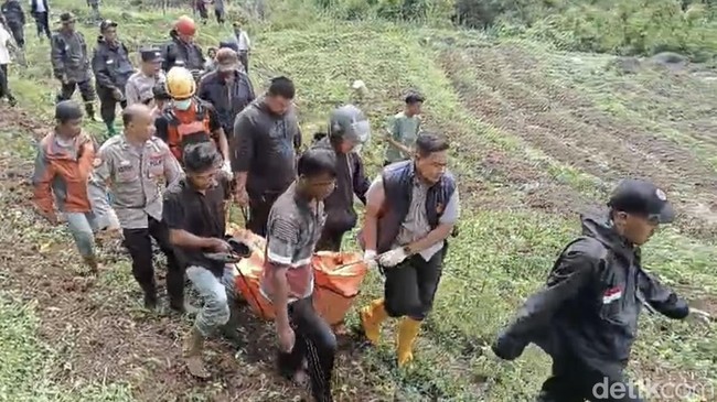 Banjir Bandang Terjang Kabupaten Solok, Satu Korban Meninggal Dunia