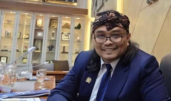 Guru Sakit Usai Cicipi Makanan MBG, DPR: Jangan Biarkan Korban Bayar Sendiri