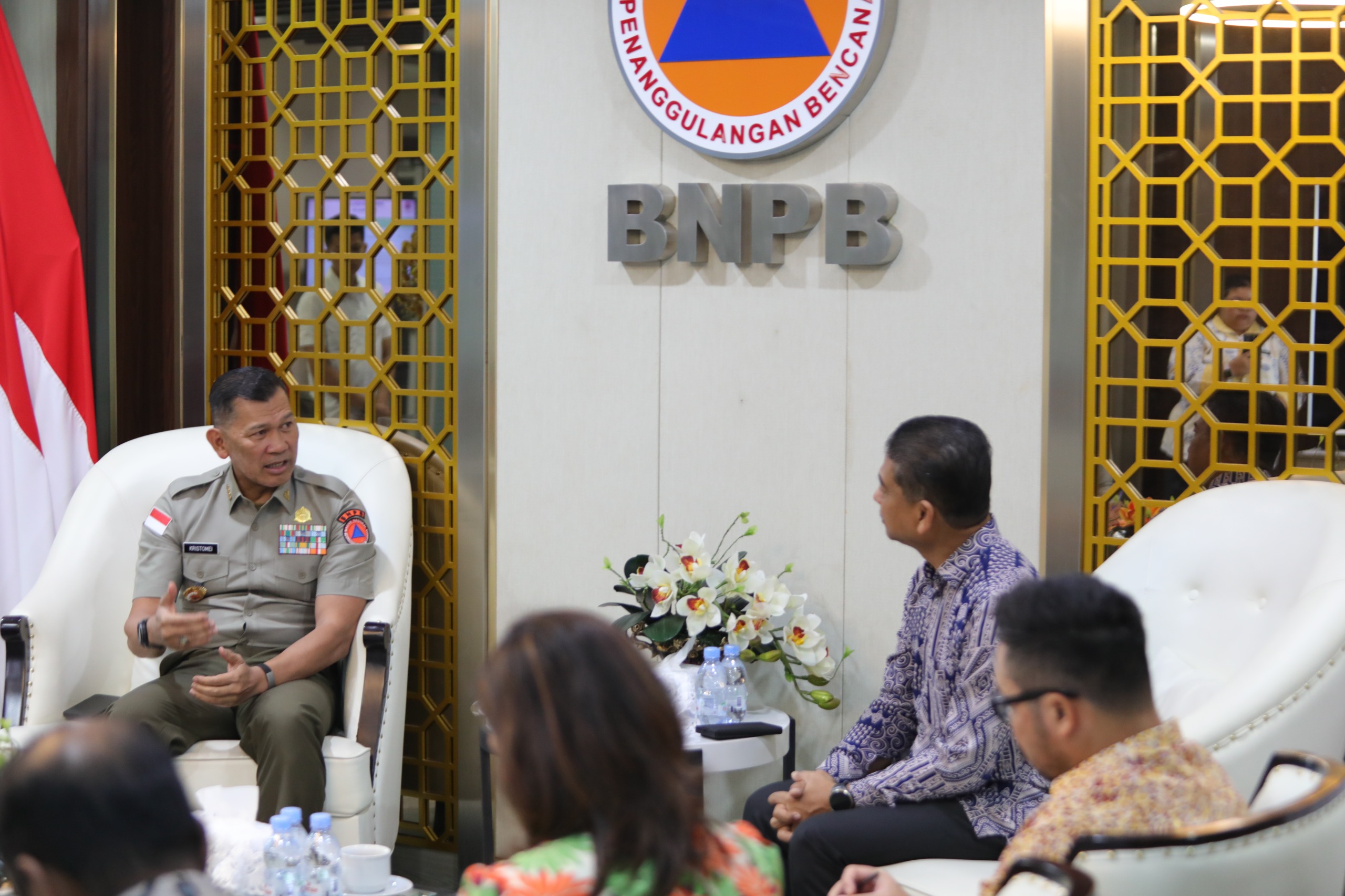 BNPB Jajaki Dukungan Kolaborasi Kerja Sama Malaysia untuk Penanganan Karhutla